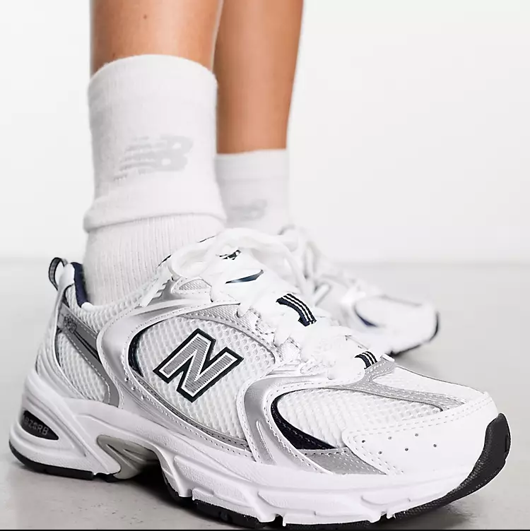 New Balance 530 - Comodidad, Estilo y Tecnología en Cada Paso